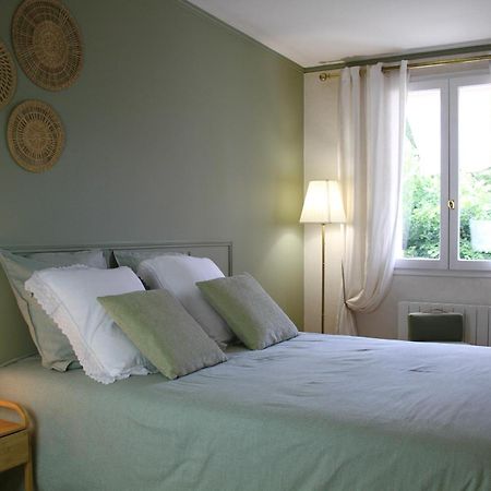 Chambres A La Maison Hermitage Aincourt Buitenkant foto