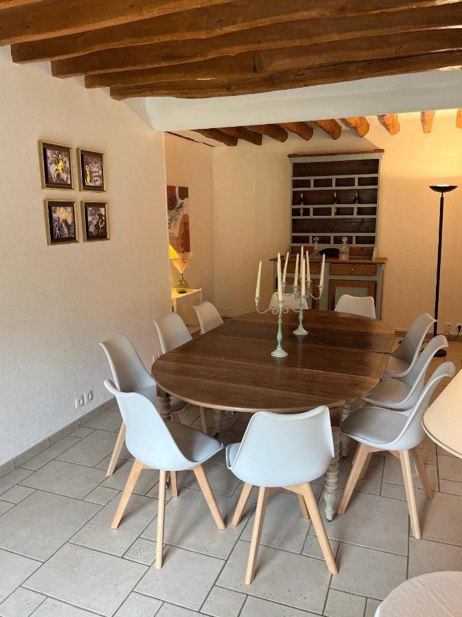 Chambres A La Maison Hermitage Aincourt Buitenkant foto