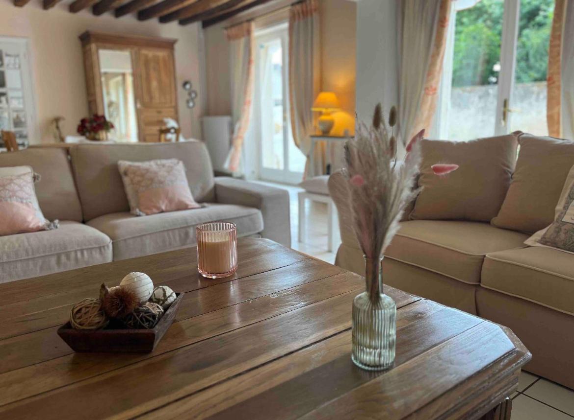 Chambres A La Maison Hermitage Aincourt Buitenkant foto