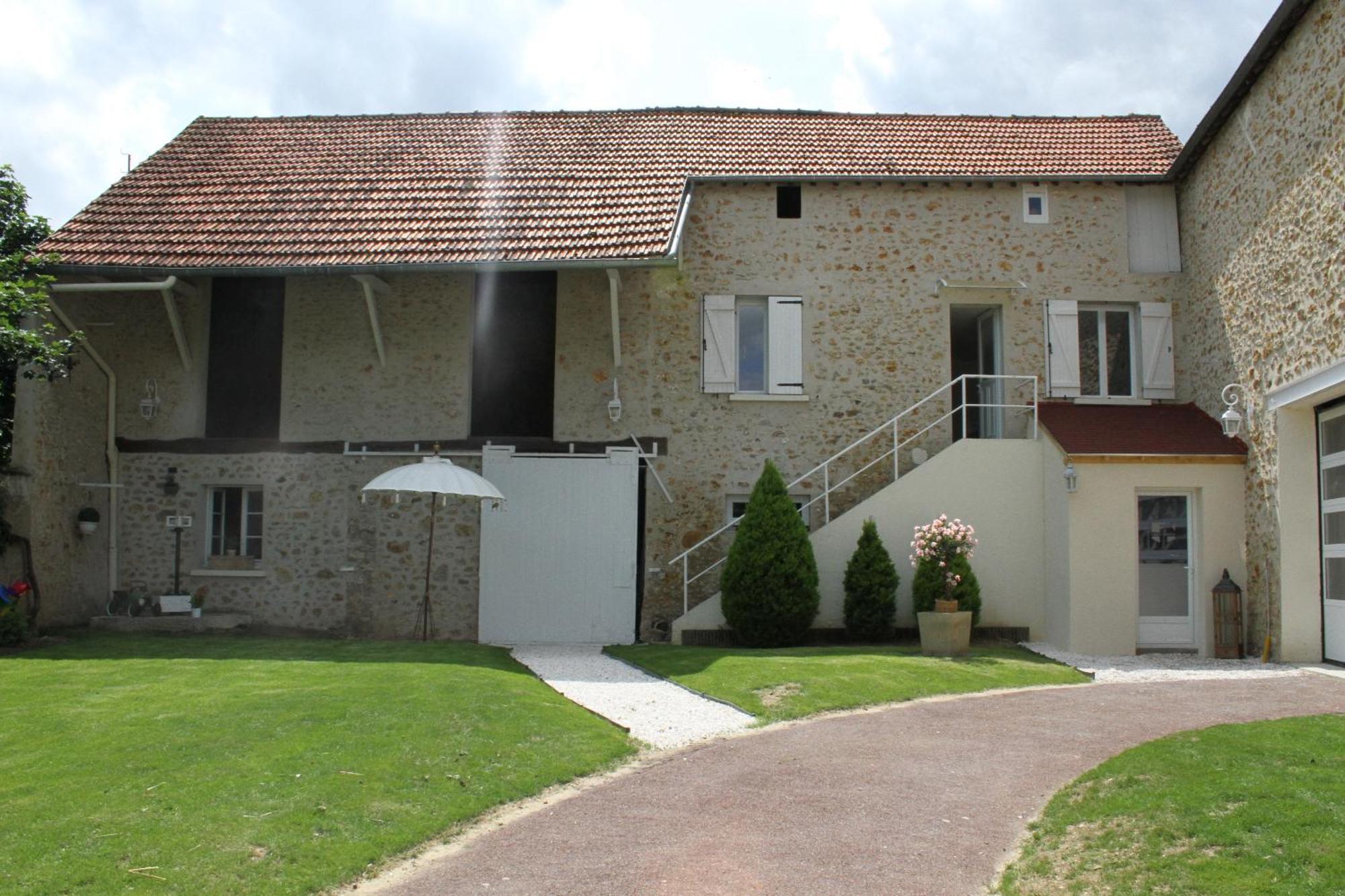 Chambres A La Maison Hermitage Aincourt Buitenkant foto