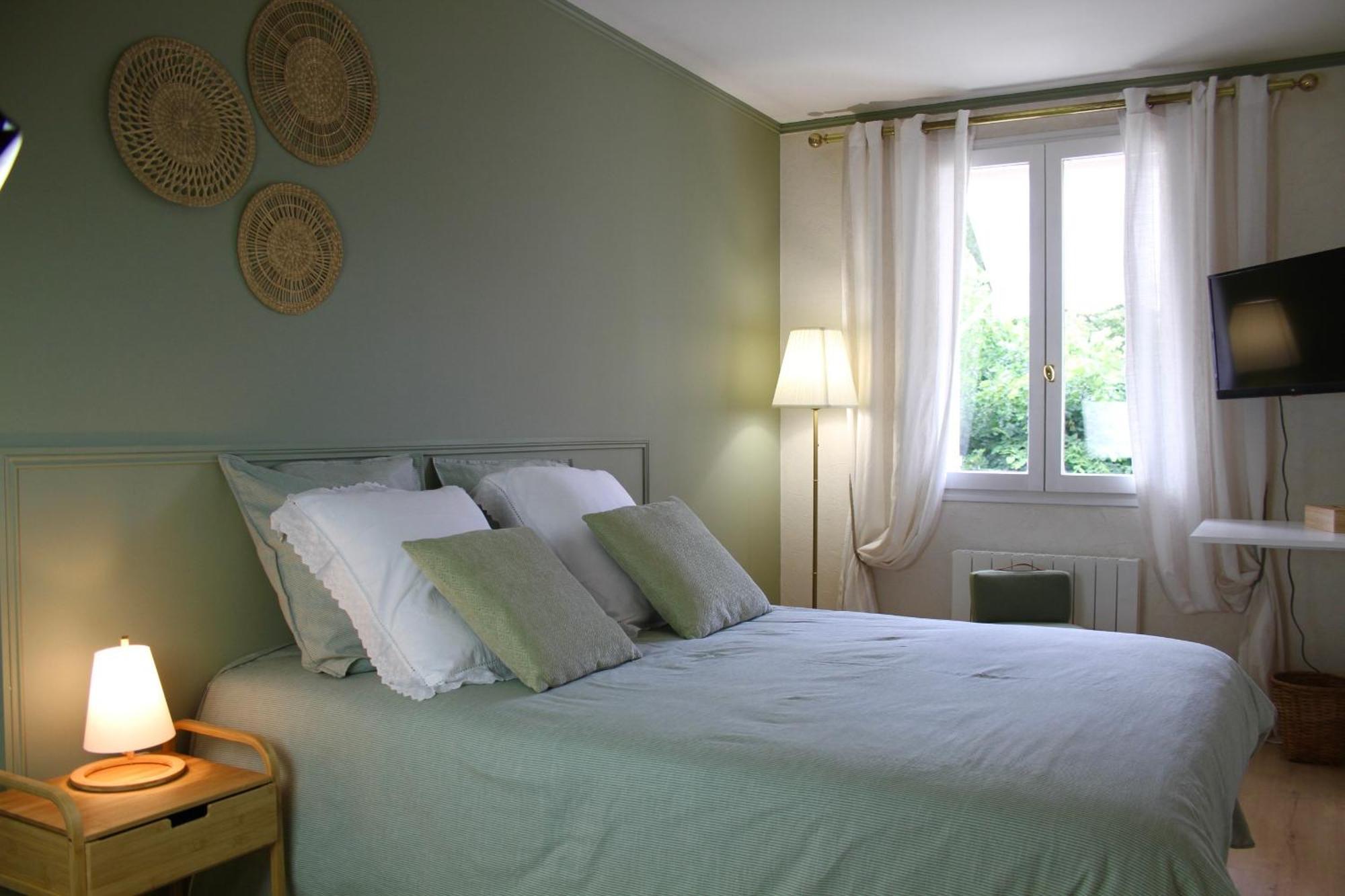 Chambres A La Maison Hermitage Aincourt Buitenkant foto